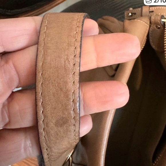 Chloe Paraty Medium Leather Shoulder Bag - Picture 10 of 14